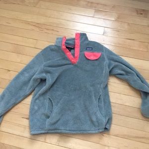 Patagonia girls pullover